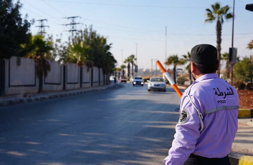 حملة تضامن مع شرطي سوري بعد محاولة دهسه من قبل مجهولين (فيديو)