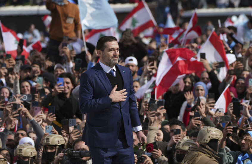 الحريري يتأثر ويبكي أمام مناصريه بعد خطابه في ذكرى اغتيال والده ويثير تفاعلا واسعا (فيديو)