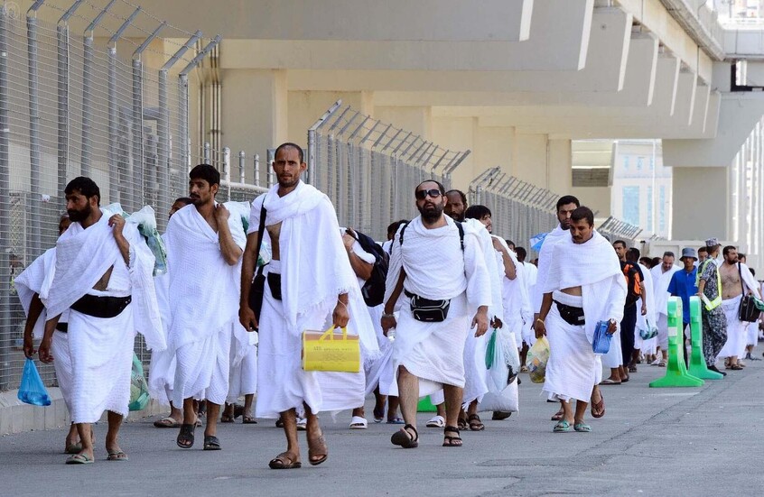 أزمة معتمرين مصريين بالسعودية والسلطات تتدخل