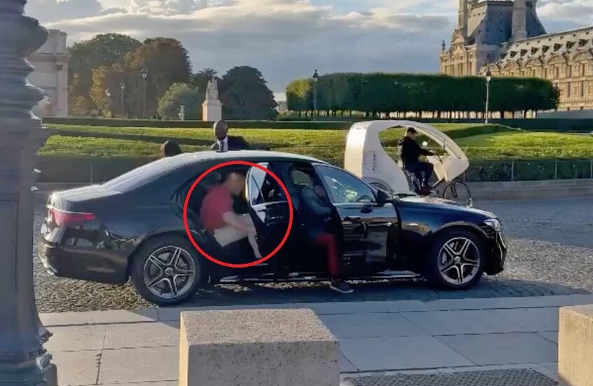 يعاني من صعوبة في المشي.. مشهد مؤثر للأسطورة جون سينا (فيديو)