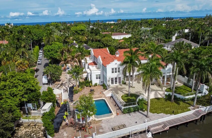 بـ20 دولارا فقط.. كيف اشترى إبستين قصره من رئيس شركة "فيكتوريا سيكريت"؟