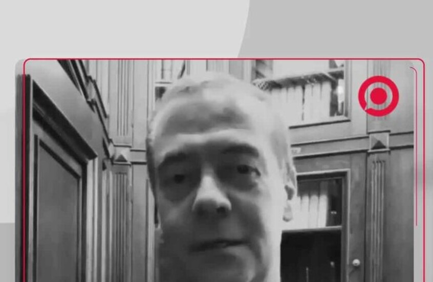 مدفيديف يرد على تصريح زيلينسكي بميونخ: الحثالة الخضراء سيبقى ليدمرأوكرانيا