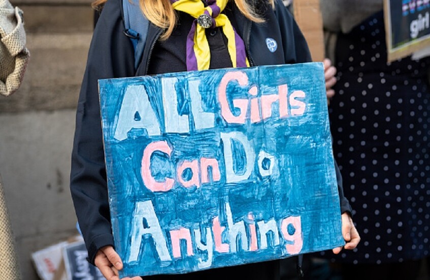 "الدوما" الروسي يحذر من خطط ساسة أوروبا لتحويل البشر إلى كائنات مصطنعة