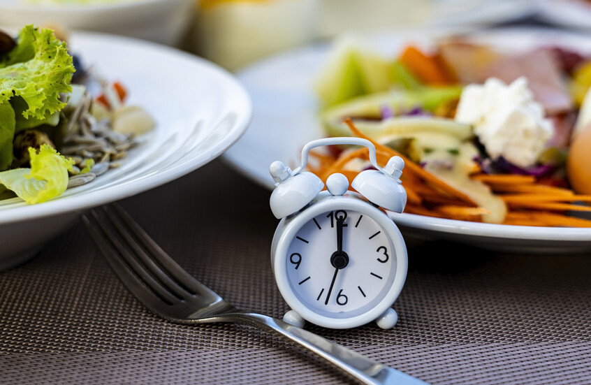 مراجعة علمية جديدة لفعالية الصيام المتقطع