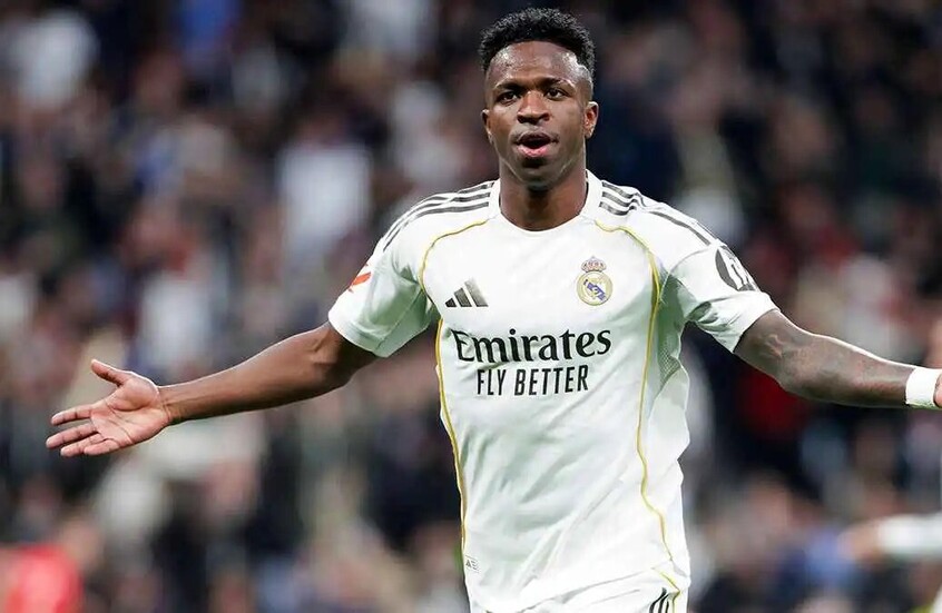 فينيسيوس جونيور  يكشف عن أقرب أصدقائه في عالم كرة القدم  (فيديو)