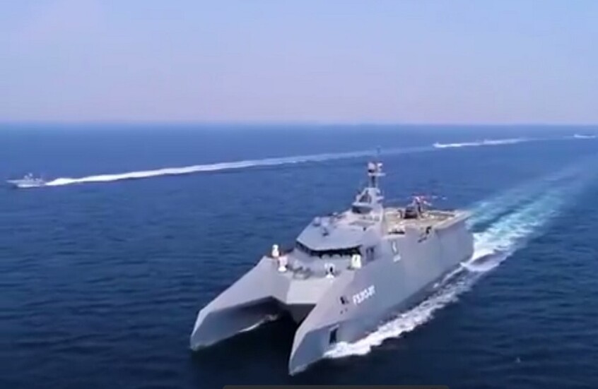 إيران تبدأ مناورات "التحكم الذكي بمضيق هرمز" (فيديو)