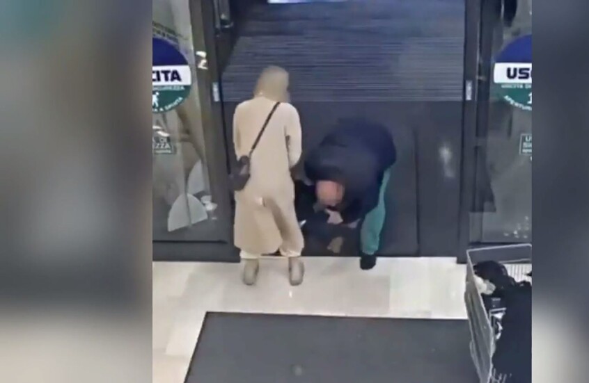 إيطاليا.. كاميرا المراقبة توثق محاولة خطف طفلة عمرها 18 شهرا