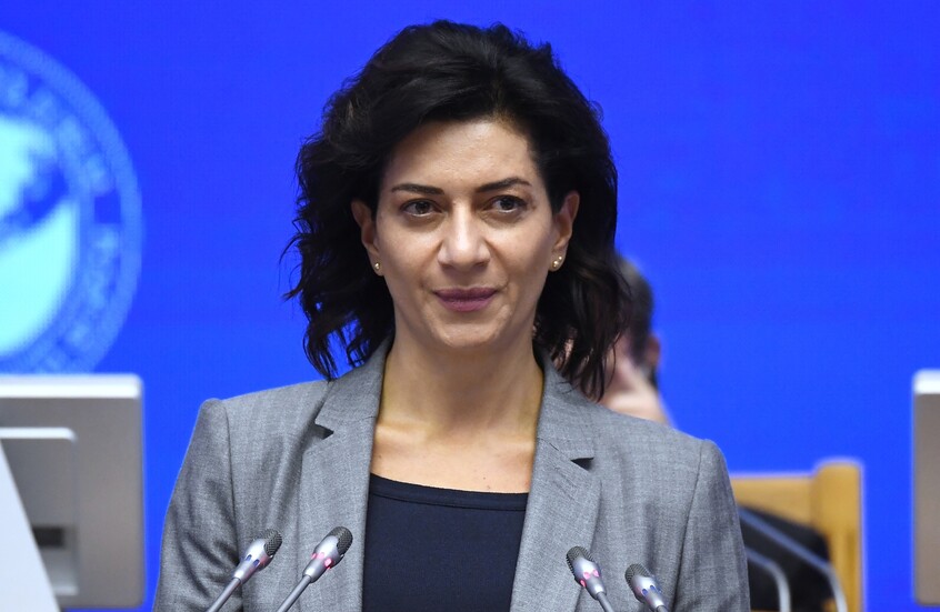 زوجة رئيس وزراء أرمينيا تعلن عن انتهاء زواجهما المدني