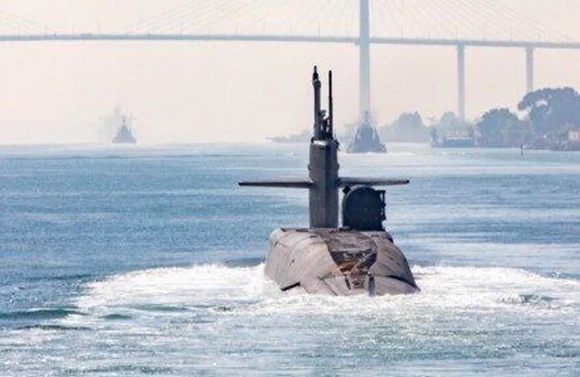 ثمانية في قبر تحت الماء!