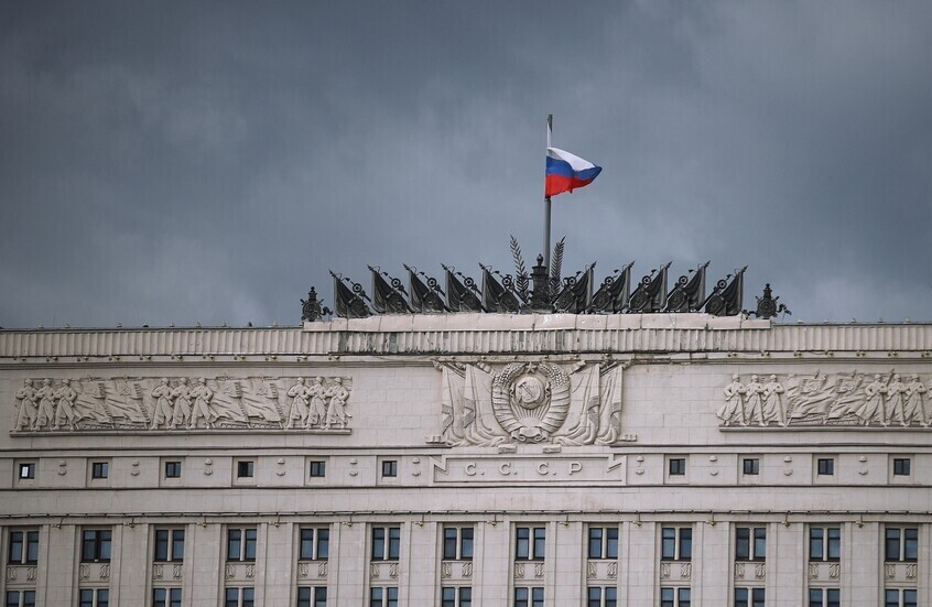 الدفاع الروسية: توقف محطات "ستارلينك" لم يؤثر على إدارة القوات في منطقة العملية العسكرية