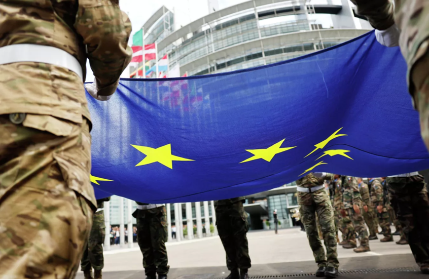 السفير الروسي لدى هولندا: أوروبا تتحمل مسؤولية تأجيج النزاع في أوكرانيا