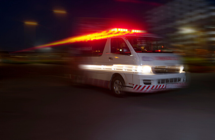 مشاهد مروعة توثق اعتداء دمويا على شاب في بلدة الصرفند جنوبي لبنان والأمن يتحرك (فيديو)