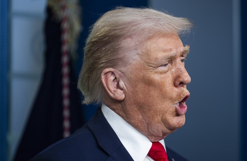 ترامب: قد نستخدم قاعدتنا بجزيرة دييغو غارسيا لصد هجوم من نظام إيران شديد الاضطراب والخطورة