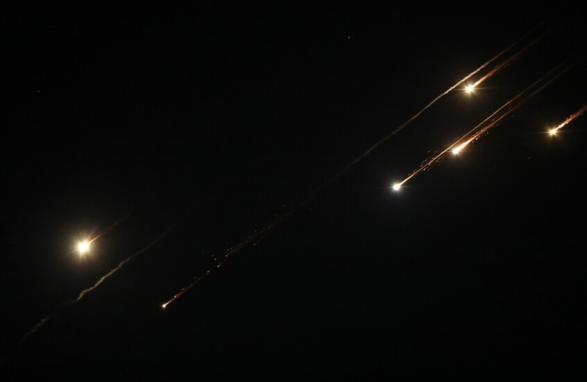 إسرائيل في حالة تأهب قصوى… تقديرات حول هجوم أمريكي إسرائيلي وشيك وطويل وواسع ومدمر على إيران