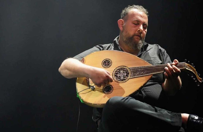 انقطع وتر نطق بروح سوريا .. الموت يغيب نزيه أبو الريش (فيديو)