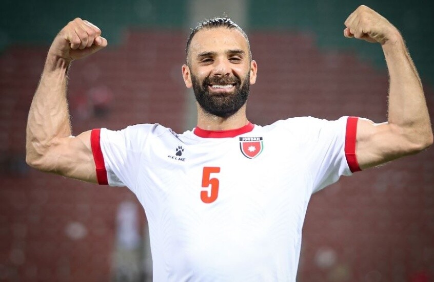 رغم الاهتمام الأوروبي.. يزن العرب يختار البقاء في كوريا