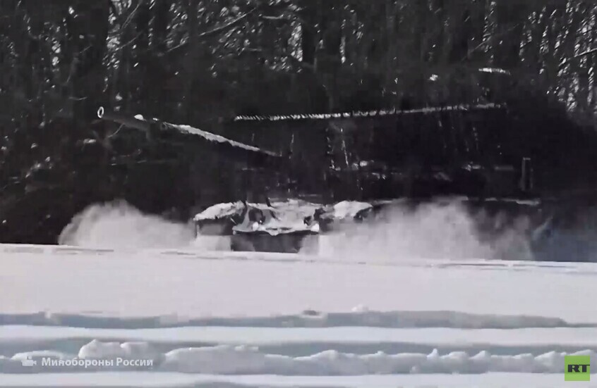 مقاطعة سومي.. دبابة روسية تدك مواقع عسكرية أوكرانية