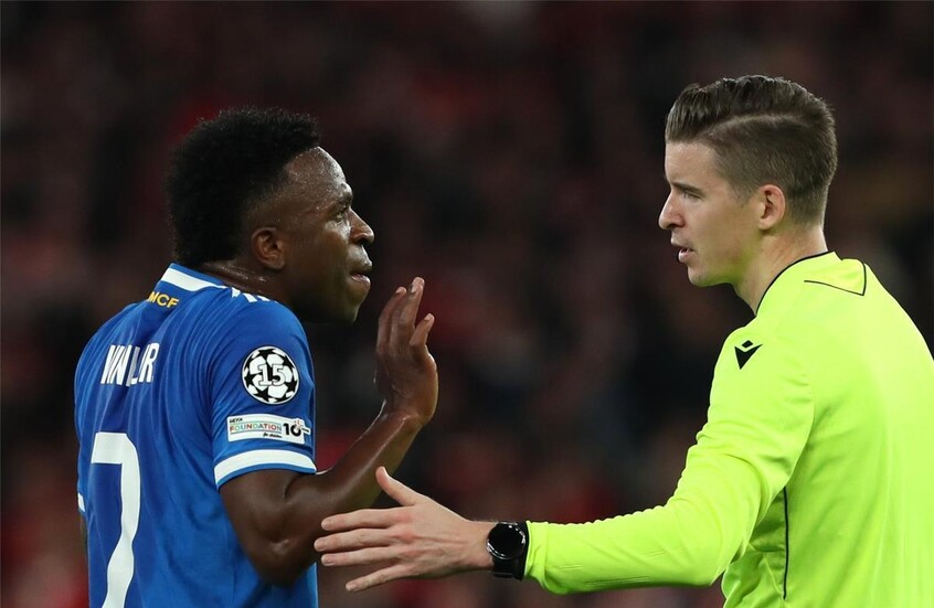 حكومة البرازيل تقتحم أزمة فينيسيوس جونيور بعد تعرضه لإهانة عنصرية (صورة)