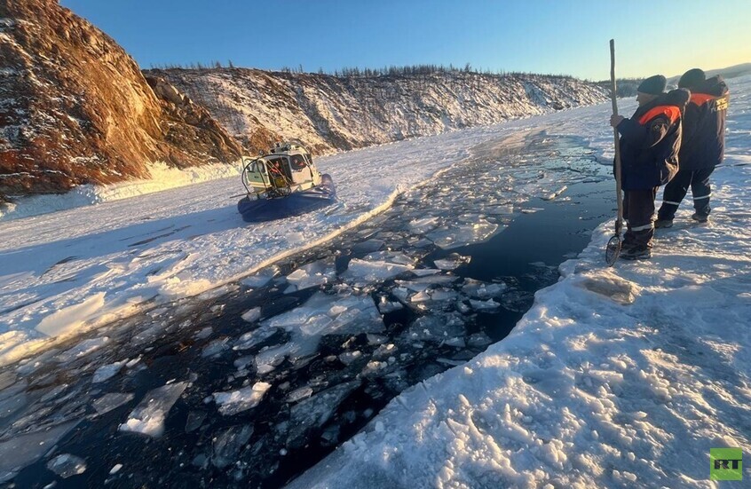 لقطات لغرق حافلة تقل سائحين صينيين في بحيرة بايكال الروسية