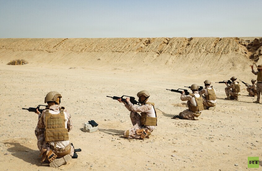 الجيش الأمريكي ينشر صورا جديدة تكشف تدريبات أمريكية في الخليج