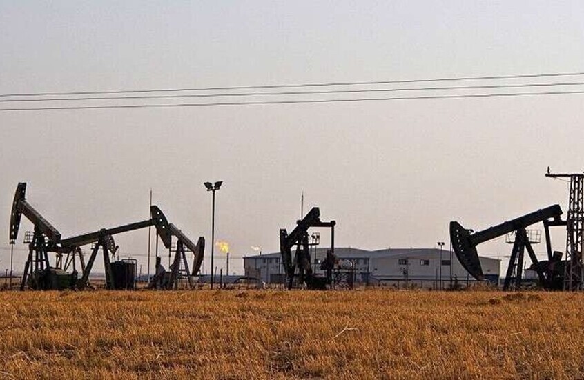 تقرير: "قسد" تنقل معدات حقول النفط في رميلان إلى شمال العراق