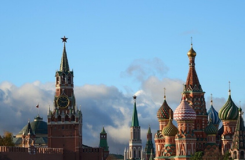 الحكومة الروسية تقترح إلزام أبناء المهاجرين بمغادرة البلاد عند بلوغ سن الـ18