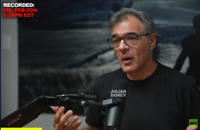 حديث متداول لضابط "سي آي إيه": ترامب سيهاجم إيران الاثنين أو الثلاثاء