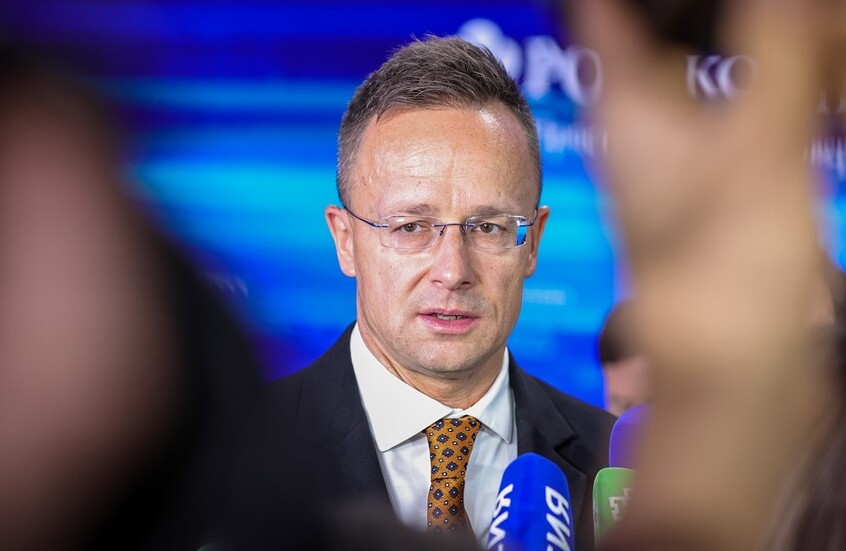 سيارتو: هنغاريا ستمنع فرض حزمة العقوبات الـ20 على موسكو بسبب رفض كييف استئناف عبور النفط الروسي