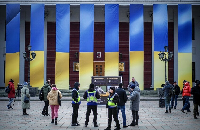 قوات كييف تجهز مقاطعة أوديسا للدفاع الشامل