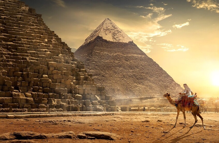 باحثون يتحدثون عن اكتشاف "أقدم من الأهرامات المصرية" (صور)