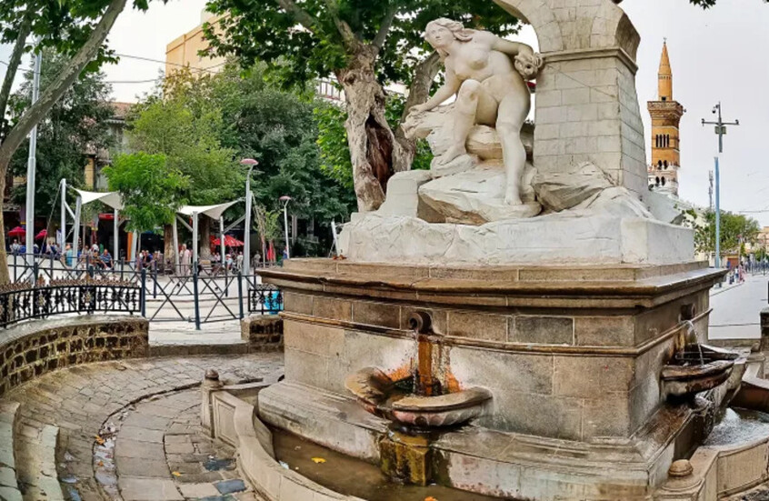 للمرة الرابعة في تاريخه.. أشهر تمثال في الجزائر يتعرض للتخريب (فيديو)