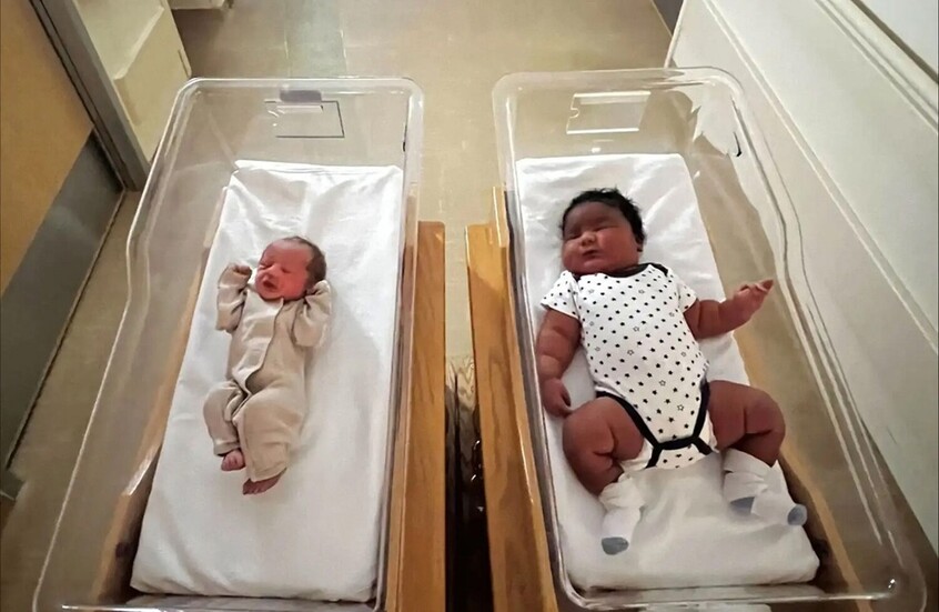 مولود "عملاق" في نيويورك.. طفل يزن 5.9 كغم يفوق الضعف بمفاجأة لوالديه