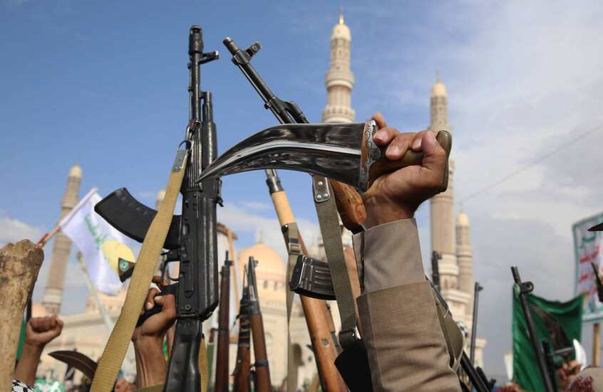 تقرير إسرائيلي يرصد "الهدوء المرعب" في صنعاء: الحوثيون يستعدون للحرب!