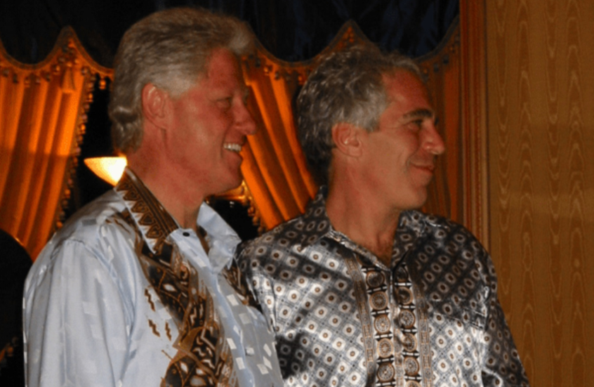 إعلامية أمريكية تنشر صورة "فاضحة" للرئيس الأسبق بيل كلينتون قبيل تقديمه شهادته بقضية إبستين (صورة)