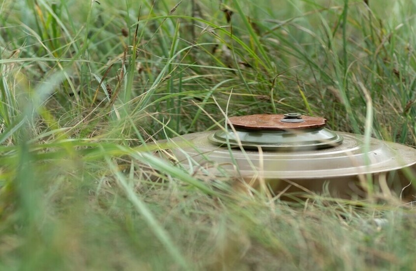 مقتل 3 أشخاص بانفجار لغم غربي دير الزور