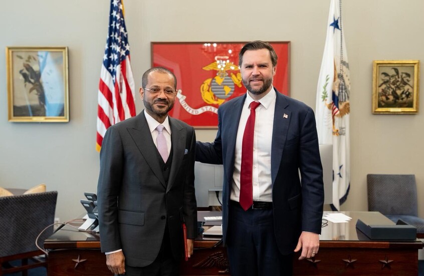 وزير خارجية سلطنة عمان عقب لقائه فانس بشأن المفاوضات مع إيران: السلام بات في متناول أيدينا