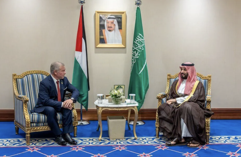 اتصال هاتفي بين الملك عبدﷲ الثاني وولي العهد السعودي لبحث تطورات الإقليم