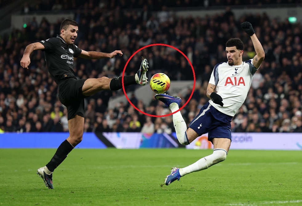 شاهد.. توتنهام يصطدم مانشستر سيتي بهدف خيالي بـ"لدغة العقرب"