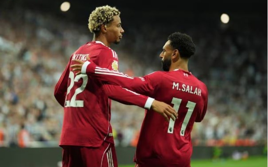 صلاح وفيرتز يرقصان كرتونيا.. إيكيتيكي يحتفل بالفوز على نيوكاسل بفيديو طريف