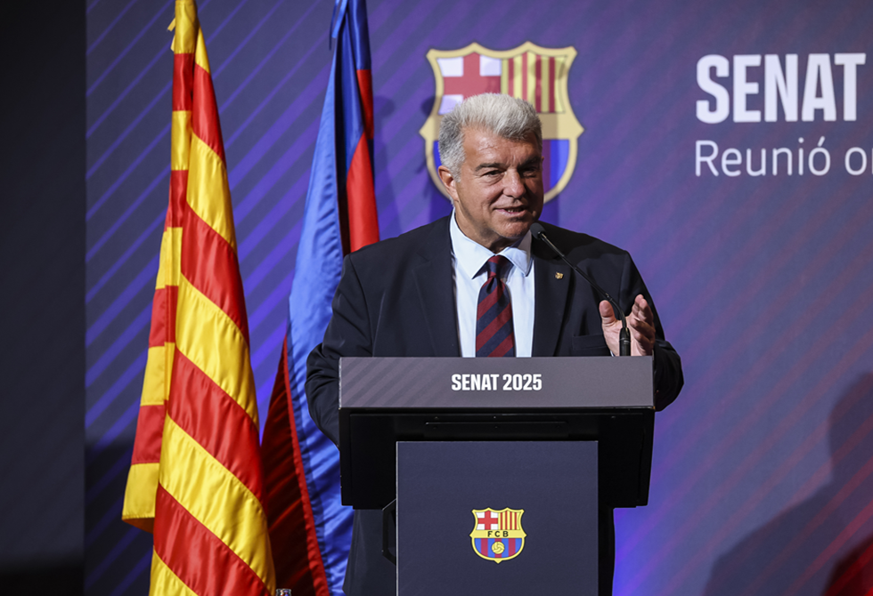 خوان لابورتا يستقيل رسميا من رئاسة برشلونة يوم الاثنين.. فما السبب؟