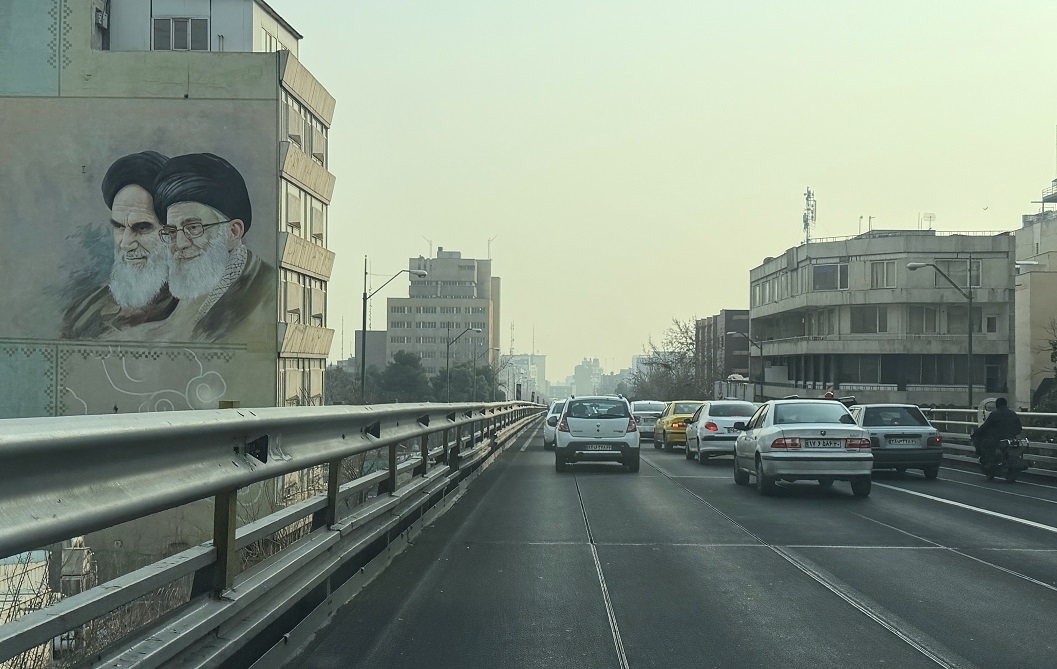 الولايات المتحدة تحث مواطنيها على مغادرة إيران "الآن"