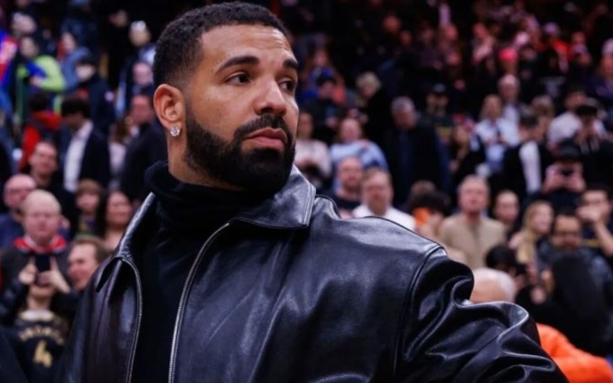 الرابر دريك يخسر مليون دولار بسبب السوبر بول