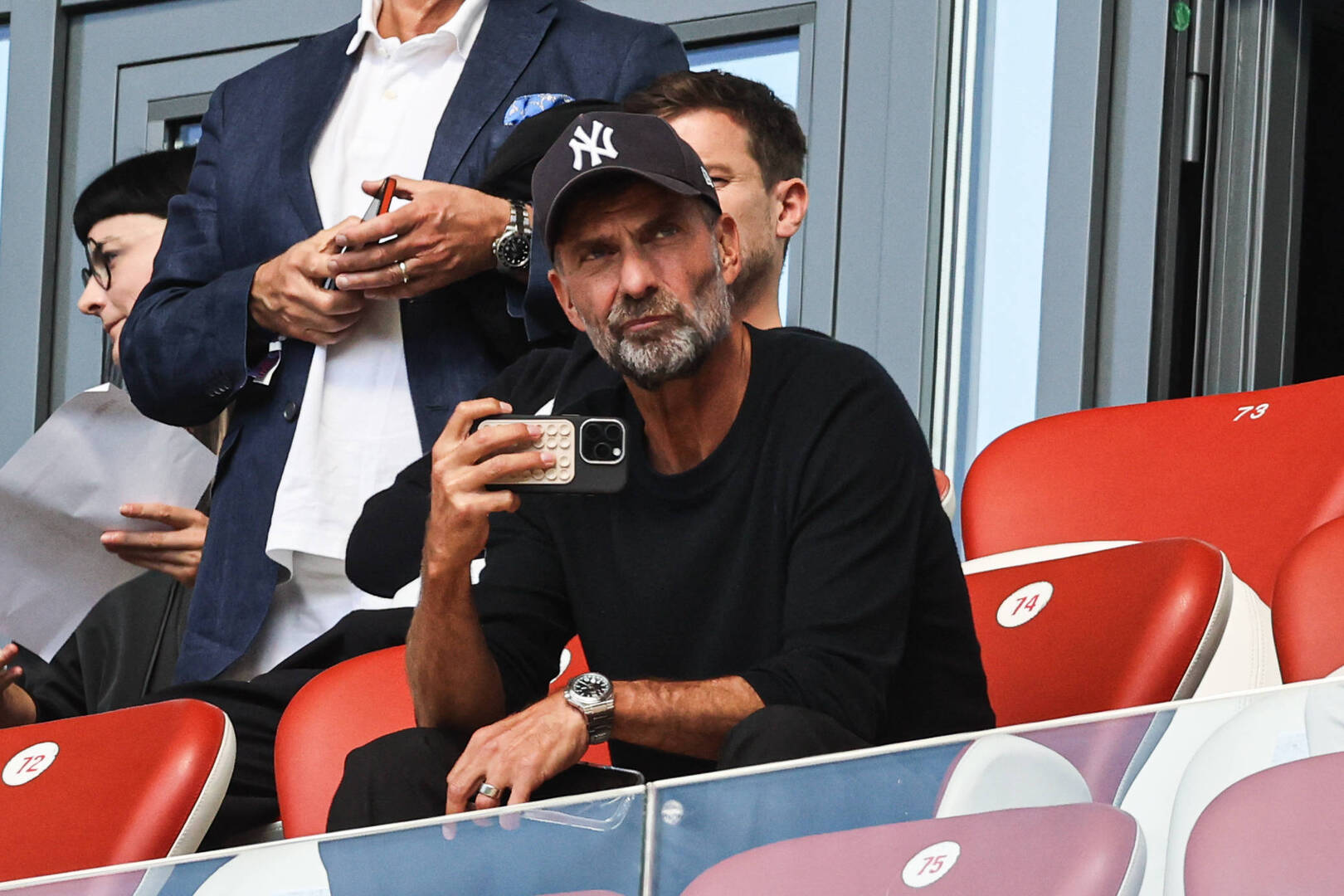 كلوب يضع شروطه لتدريب ريال مدريد ويصدم الإدارة بطلبات قاسية