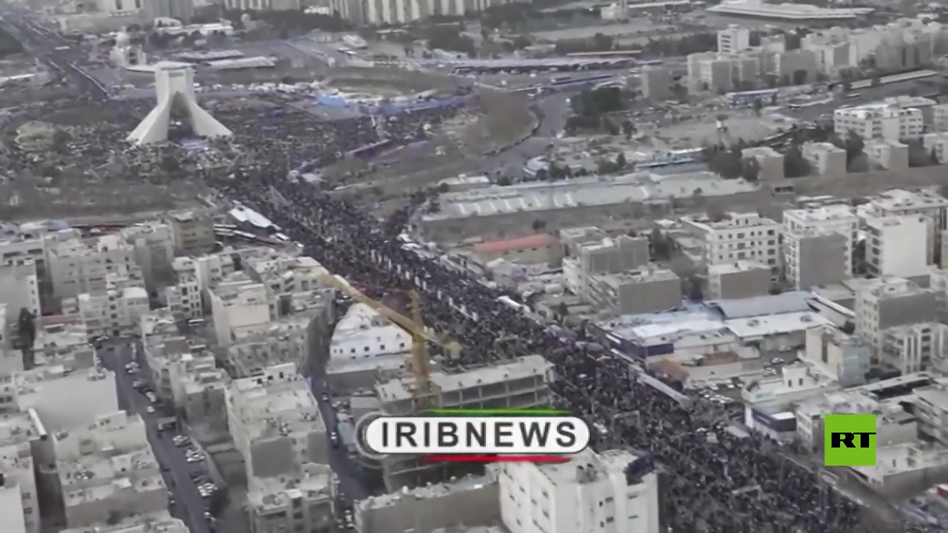 لقطات جوية توثق مشاركة هائلة في احتفالات الذكرى الـ47 للثورة الإيرانية في طهران