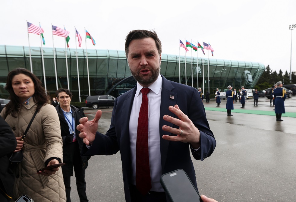 نائب ترامب يهاجم رياضيين أمريكيين في أولمبياد 2026  