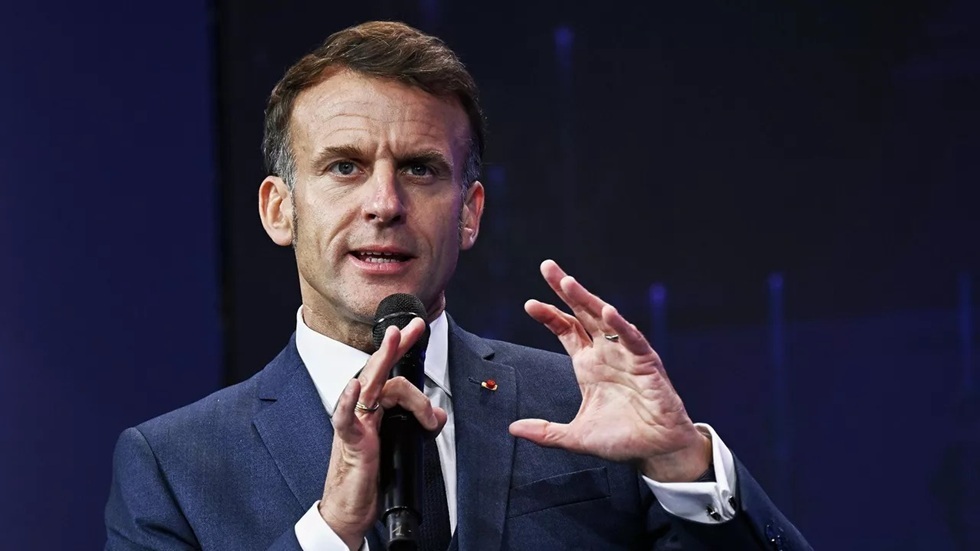 ماكرون يعلن إنشاء "قناة اتصال مباشر مع روسيا" لتحقيق السلام في أوكرانيا