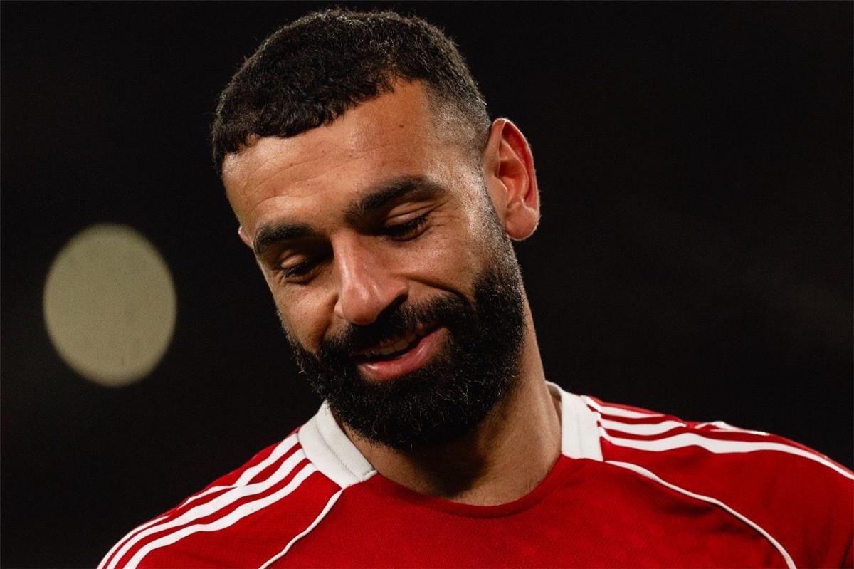 تقارير تكشف خطة رحيل محمد صلاح عن "أنفيلد"