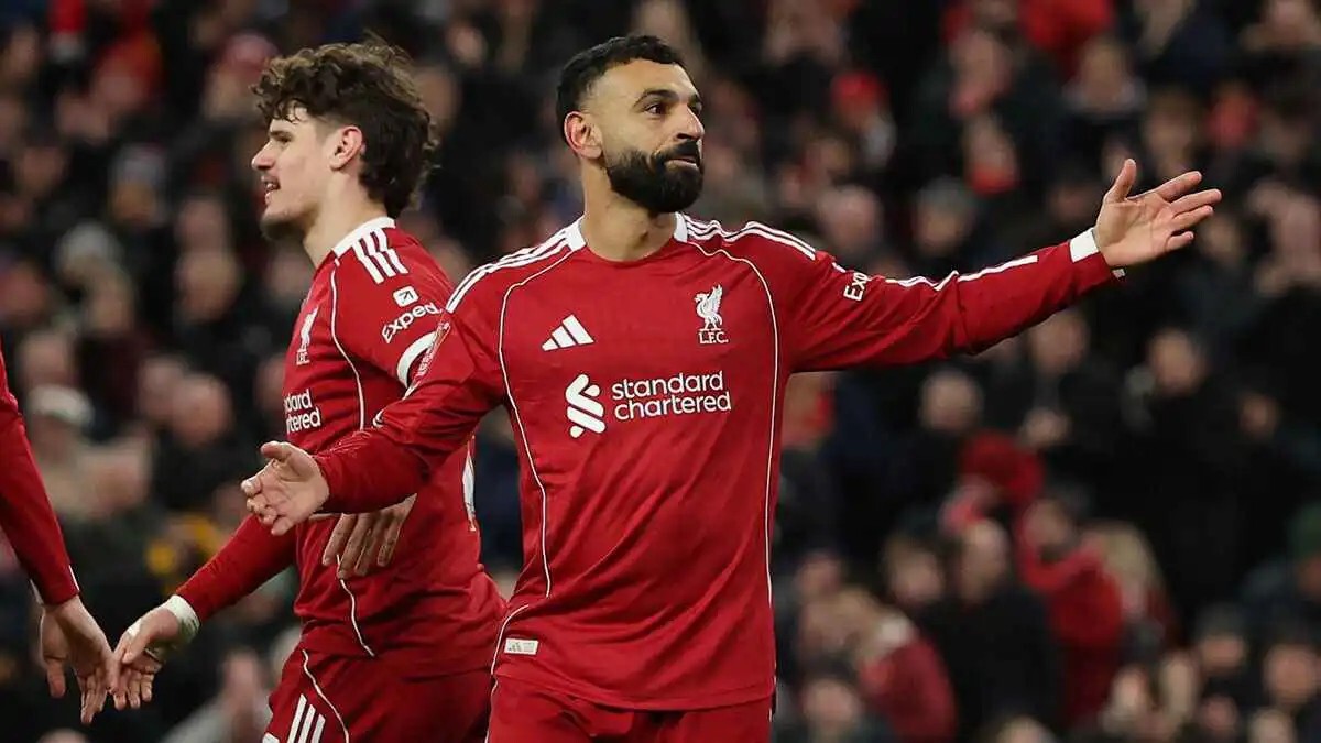 "45 مليون جنيه إسترليني" تضع ليفربول أمام مفترق طرق حاسم بشأن مستقبل محمد صلاح