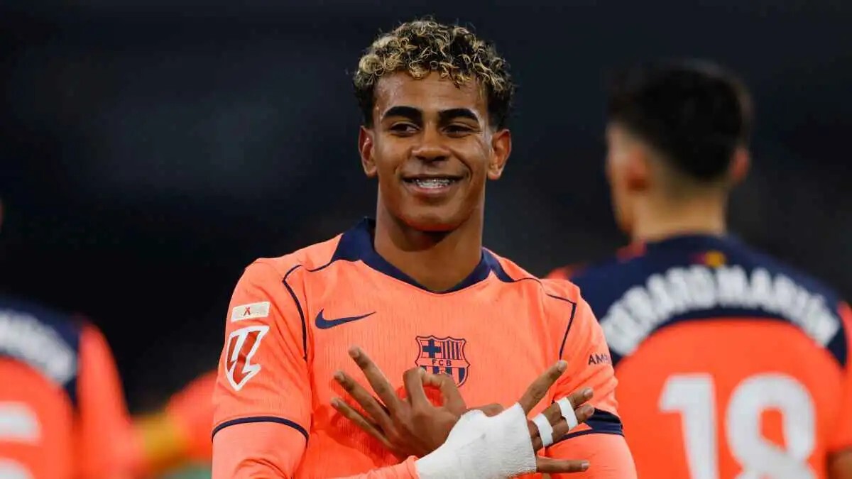 برسالة غامضة على "إنستغرام".. لامين جمال يثير الجدل (صورة)