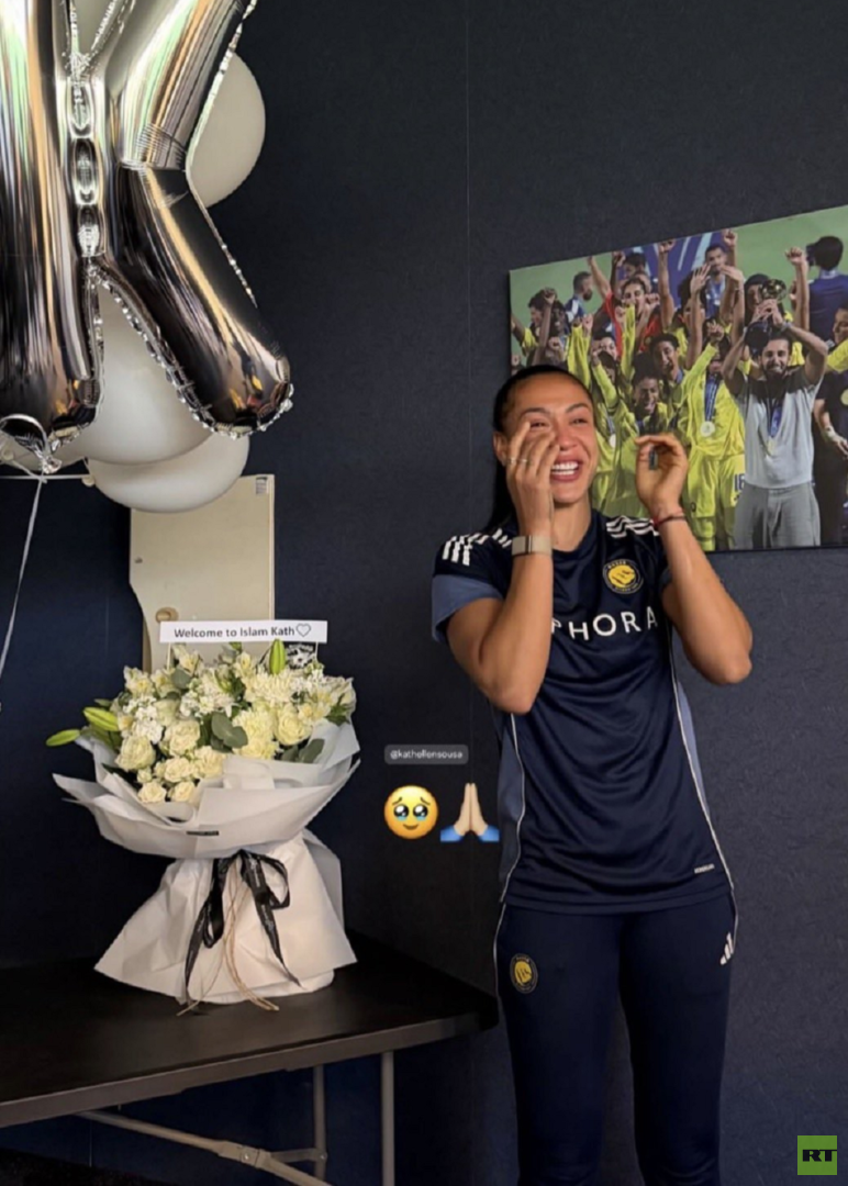 السعودية.. محترفة برازيلية من نادي النصر تعلن إسلامها (فيديو)